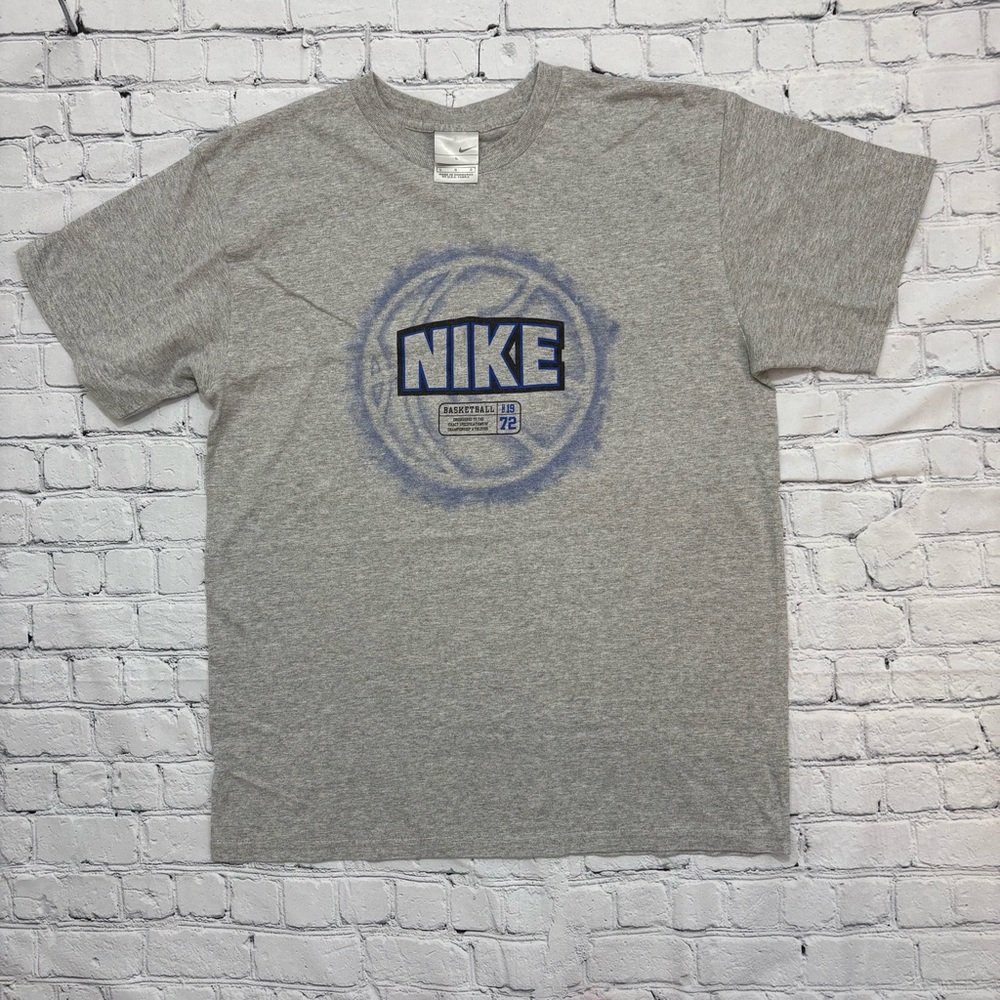 Vintage 90s Y2K Nike Basketball Center Graphic Shirt Gray Size Large Silver Tag